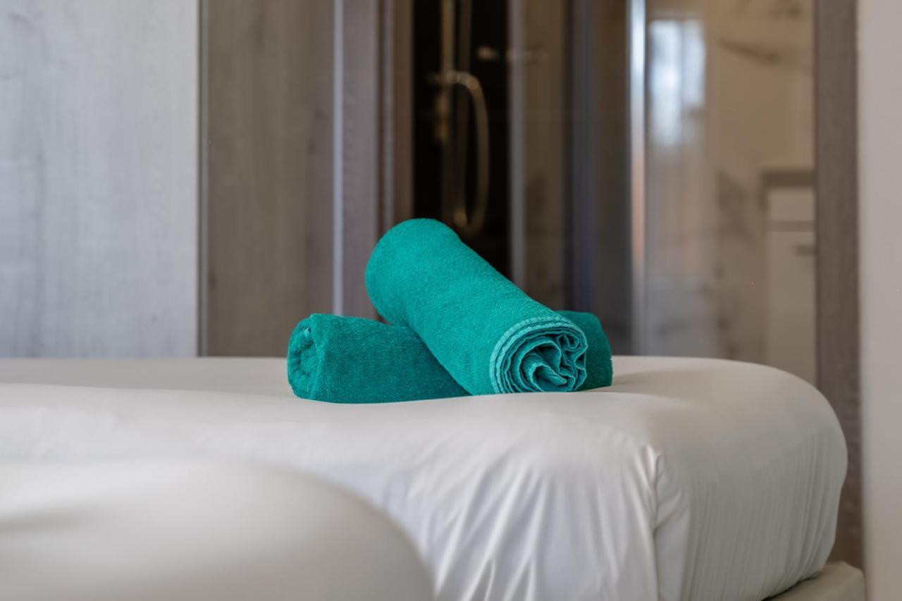 Sant Central Deluxe Apartments Ayia Napa Exteriör bild
