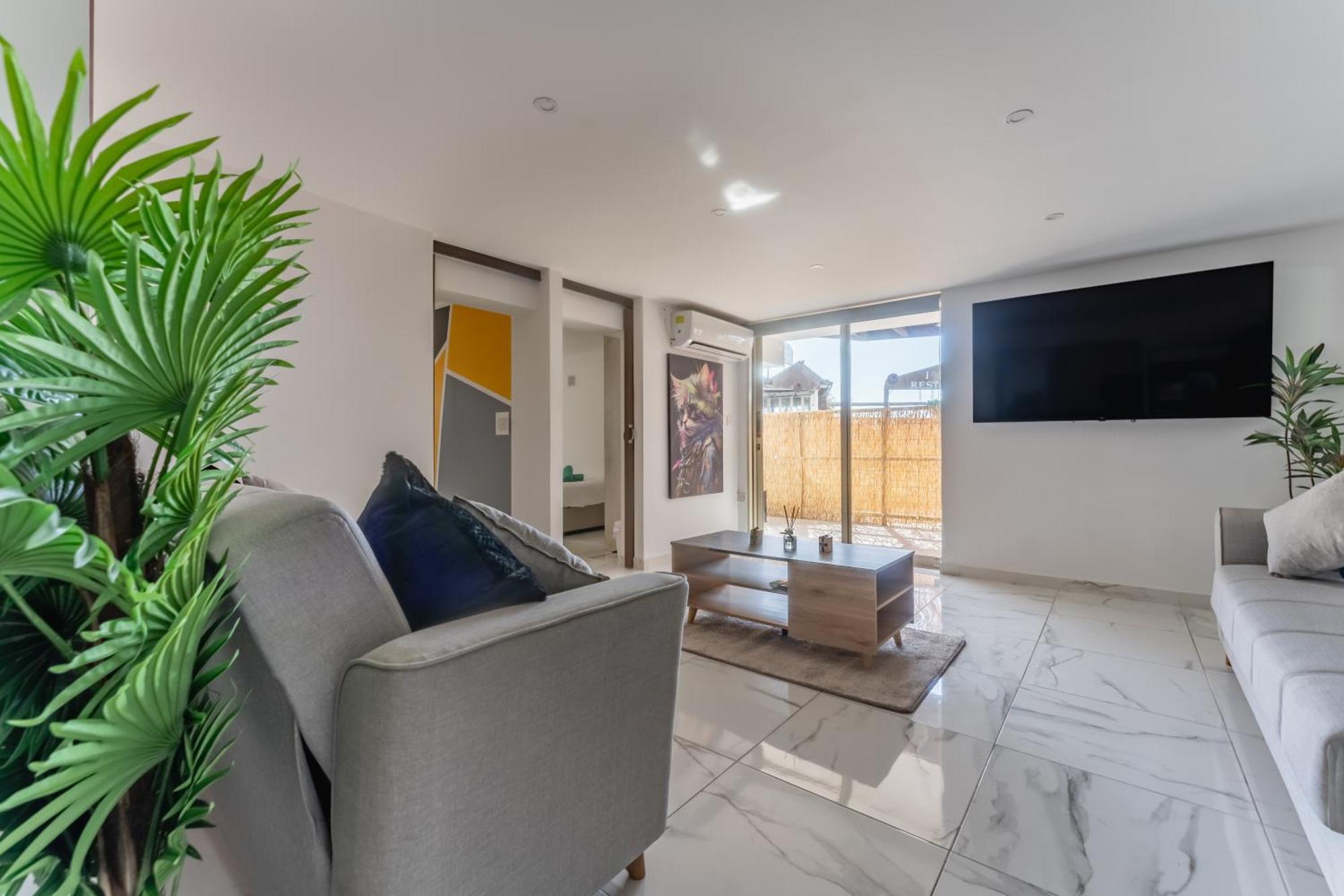 Sant Central Deluxe Apartments Ayia Napa Exteriör bild