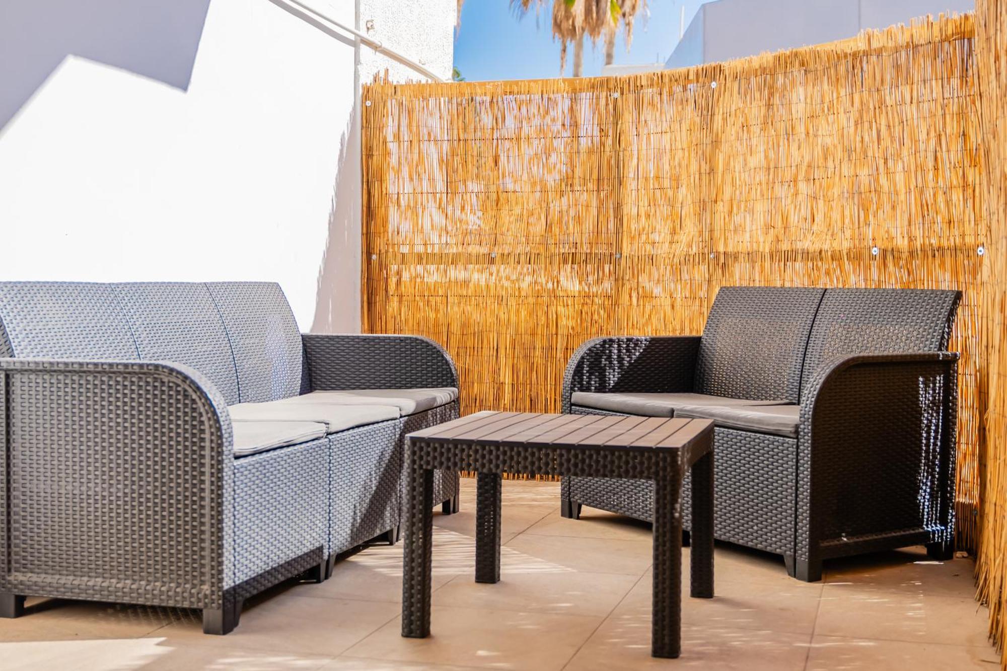 Sant Central Deluxe Apartments Ayia Napa Exteriör bild